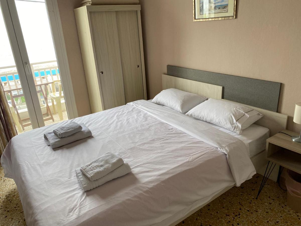 Sunset View Rooms Hagia Triada Exterior foto