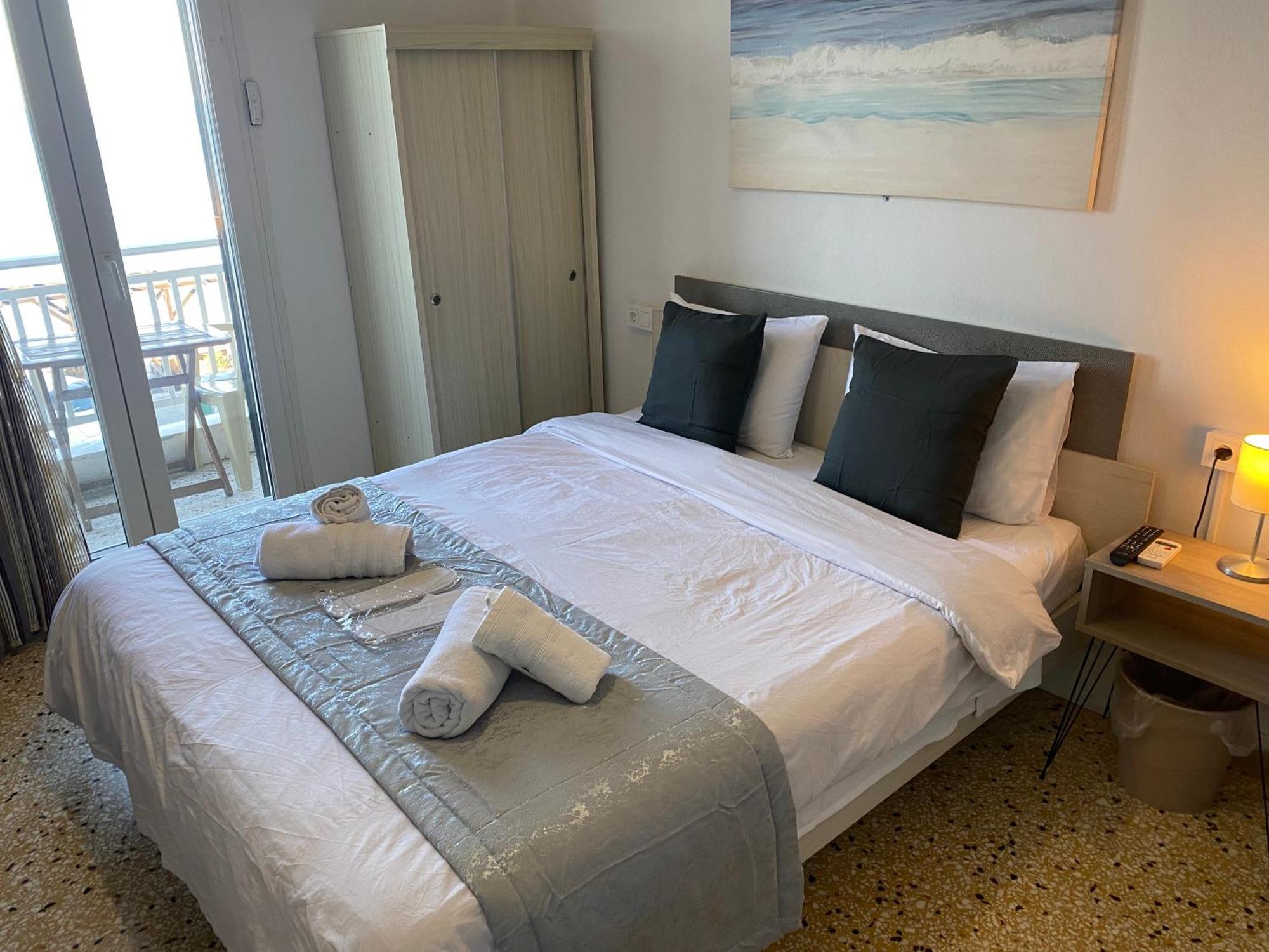 Sunset View Rooms Hagia Triada Exterior foto